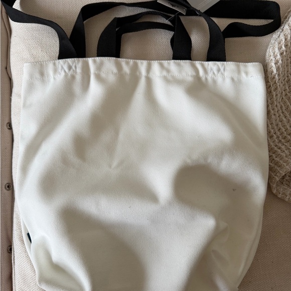 Disneyland Tote Bag with double Black Handles - Picture 2 of 3